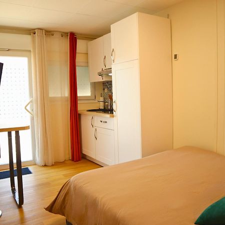 Studio Moderne Et Tout Equipe Au Coeur De Bourbourg - Gare A Proximite Eksteriør billede